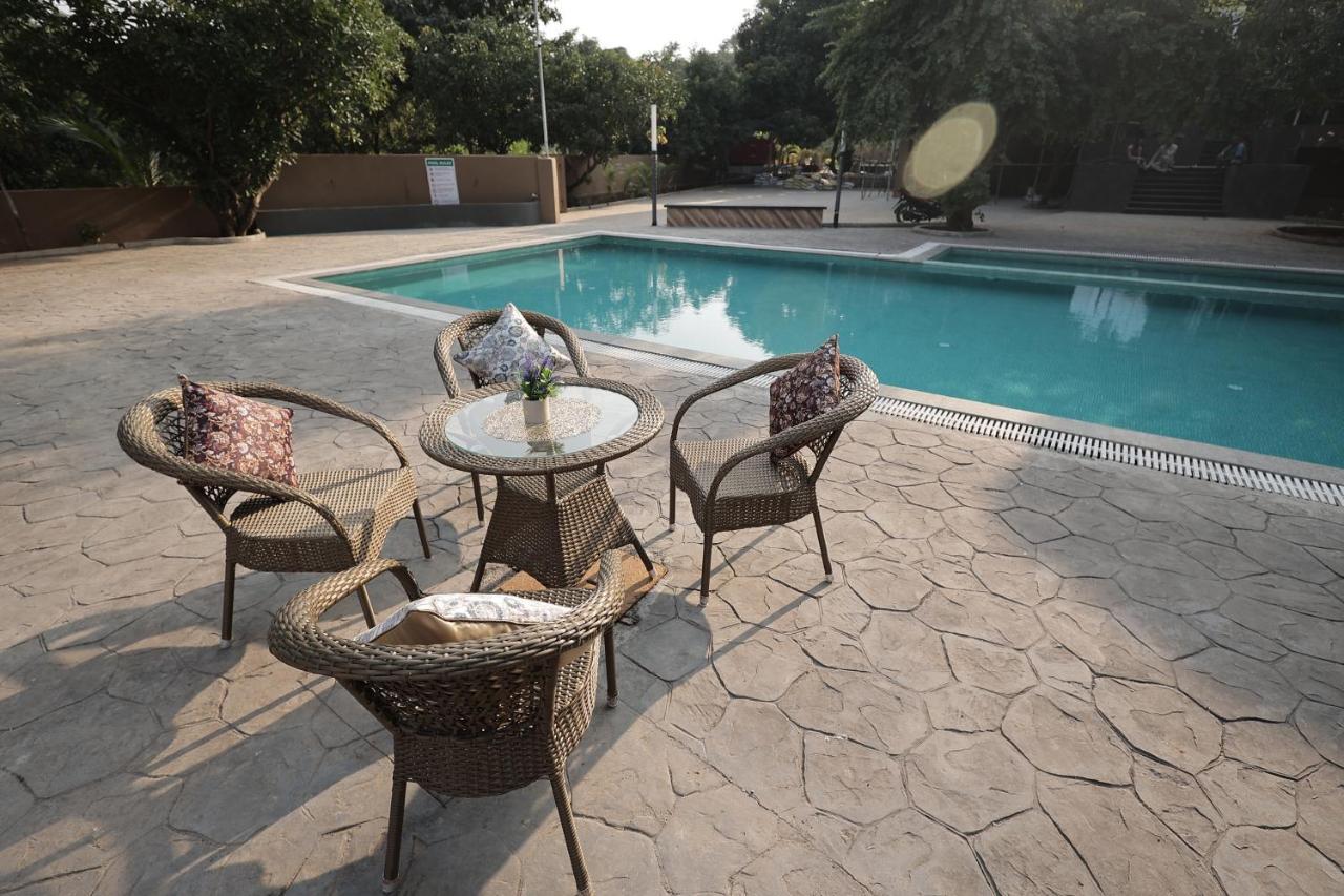 Elitehotels And Resorts Pvt Ltd Alībāg Esterno foto